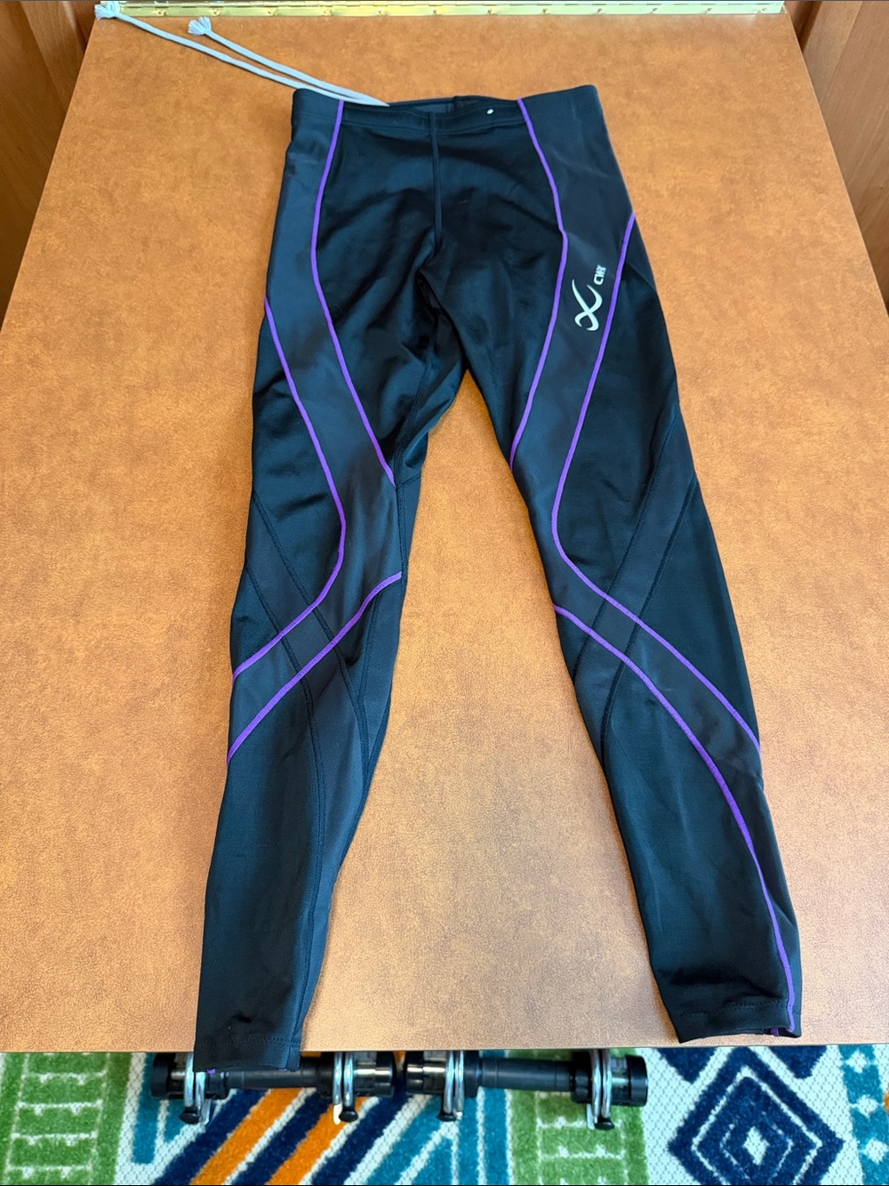 CW-X compression tights with purple trim M like new